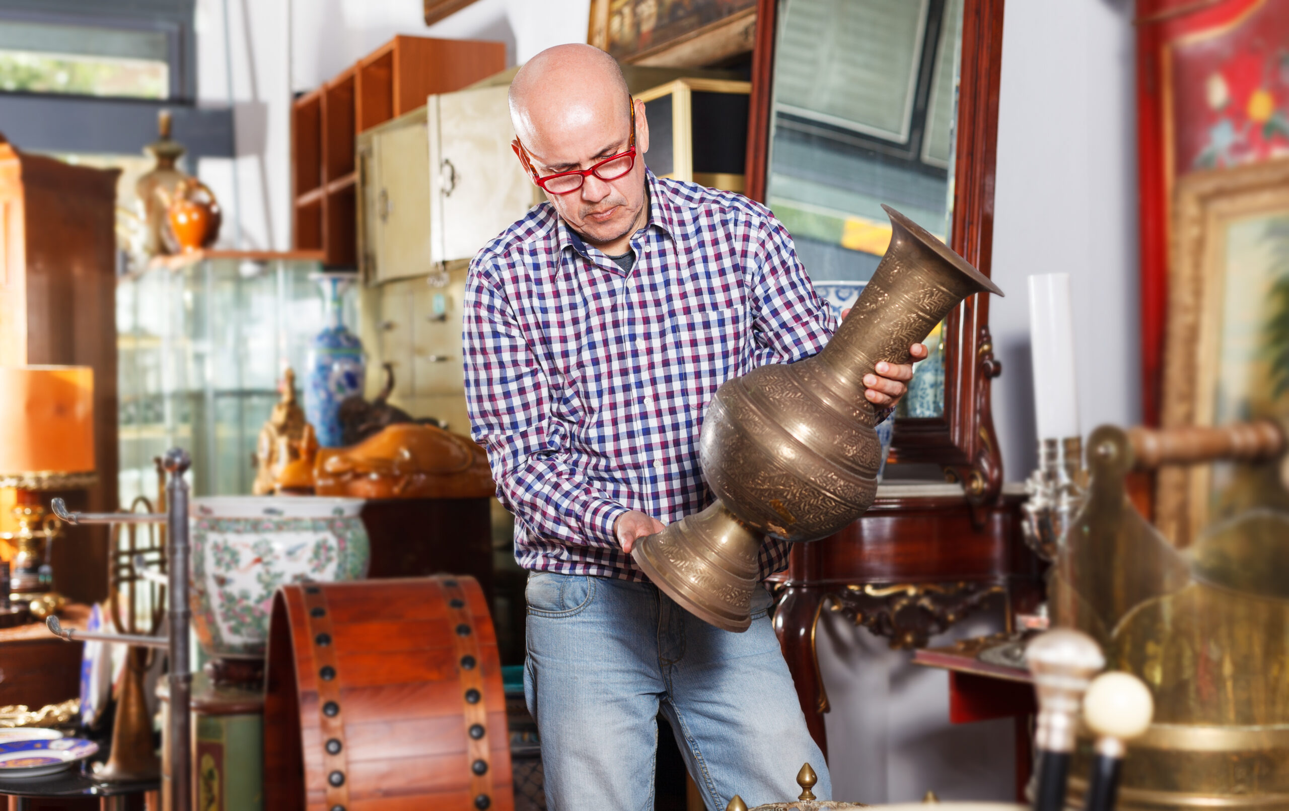 What Makes an Item Vintage or Antique? Why Auctioneers Should Avoid Using These Terms